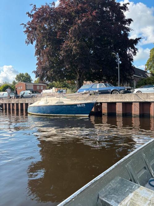 Zeer complete zeilboot met inboordmotor, Watersport en Boten, Kajuitzeilboten en Zeiljachten, Gebruikt, Polyester, Diesel, Ophalen