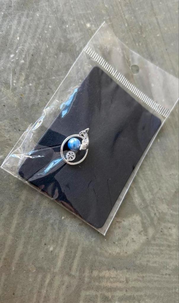 Hanger (voor ketting of armband) met dolfijn en blauwe parel, Sieraden, Tassen en Uiterlijk, Kettinghangers, Nieuw, Ophalen of Verzenden