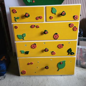 Vintage kinderkamer set. beschikbaar voor biedingen