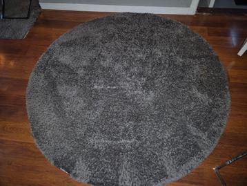 Zgan hoogpolig vloerkleed rond 200cmx200cm beschikbaar voor biedingen