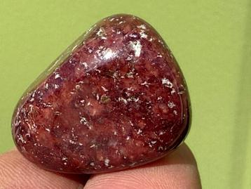 Rode wijn Kwartsiet broekzaksteen mineralen F beschikbaar voor biedingen