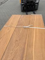 40 m2 eiken multivloer . 26 cm breed 2 cm dik toplaag 5 mm, 2e hands  product, 2e hands product, 2e hands product, 10 m² of meer