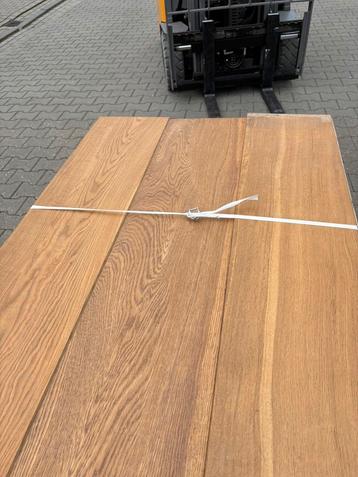 40 m2 eiken multivloer . 26 cm breed 2 cm dik toplaag 5 mm beschikbaar voor biedingen