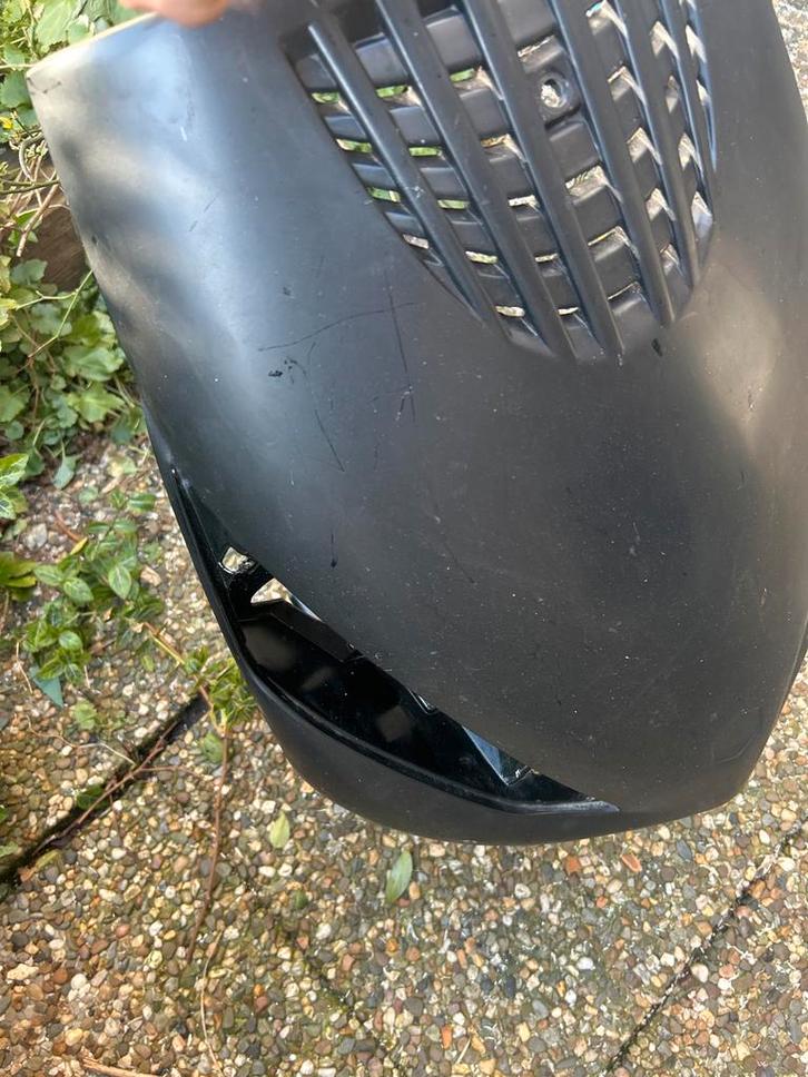 Zip SP Voorkap - klein beetje bechadigd, Fietsen en Brommers, Brommeronderdelen | Scooters, Gebruikt, Piaggio, Kap, Ophalen of Verzenden