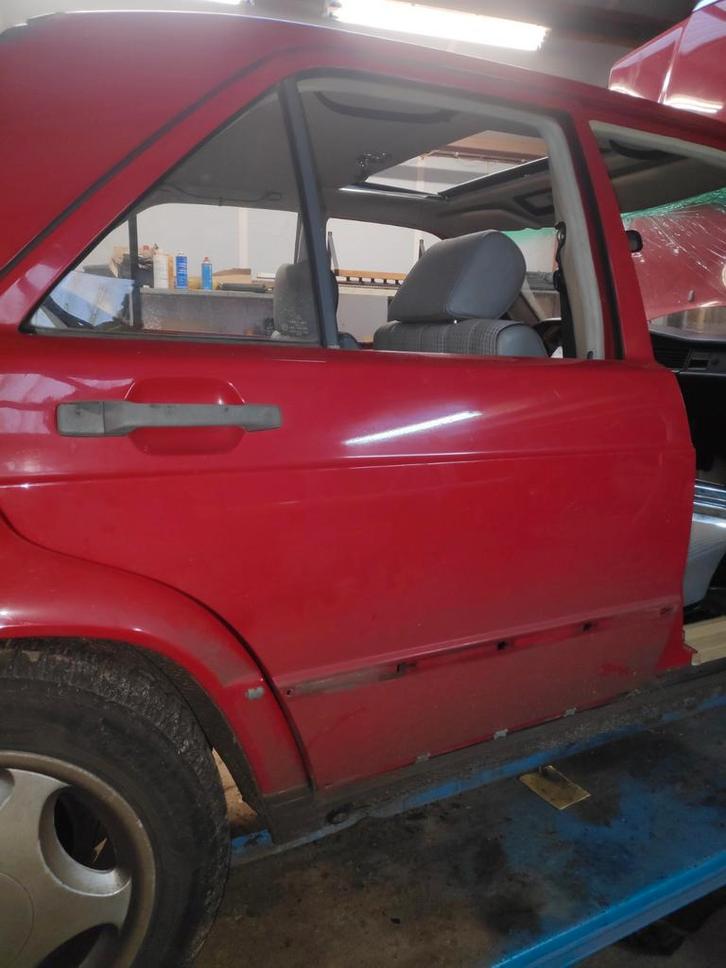 Mercedes 190 W201 Linker en Rechter Achterdeur, Auto-onderdelen, Carrosserie en Plaatwerk, Ophalen of Verzenden