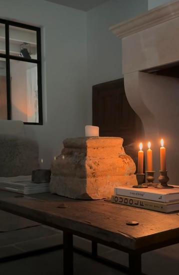 Ornament poer mooi in Aura Peeperkirn Hoffz stijl beschikbaar voor biedingen