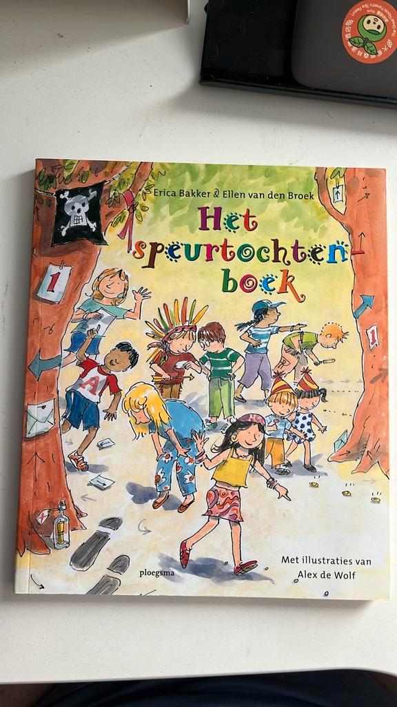 Erica Bakker - Het speurtochtenboek, Boeken, Kinderboeken | Jeugd | onder 10 jaar, Zo goed als nieuw, Sprookjes, Ophalen of Verzenden
