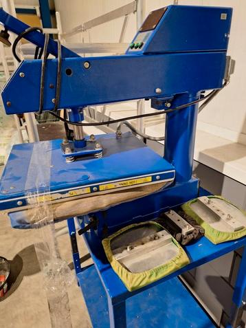 Blue Star swing transfer pers met onderstel  beschikbaar voor biedingen