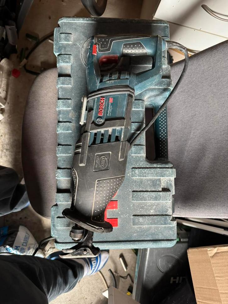Bosch Professional Reciprozaag GSA 1300 PCE - Defect, Doe-het-zelf en Verbouw, Gereedschap | Zaagmachines, Gebruikt, Ophalen of Verzenden