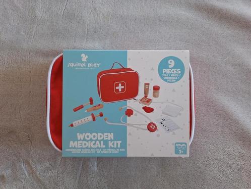 Nieuw houten doktersset kind tbv goed doel, Kinderen en Baby's, Speelgoed | Houten speelgoed, Nieuw, Overige typen, Ophalen of Verzenden