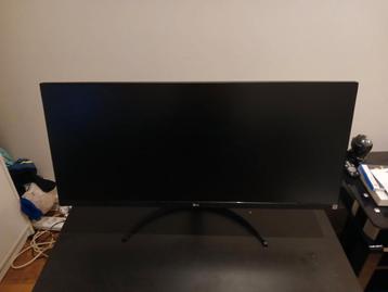 LG Ultrawide monitor 34 inch beschikbaar voor biedingen