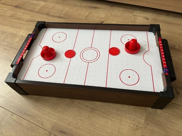 Airhockey spel - 1x mee gespeeld, Kinderen en Baby's, Speelgoed | Speeltafels, Ophalen of Verzenden