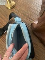 Leuk blauw tasje het is blauwer dan de foto, Sieraden, Tassen en Uiterlijk, Tassen | Damestassen, Ophalen of Verzenden, Zo goed als nieuw