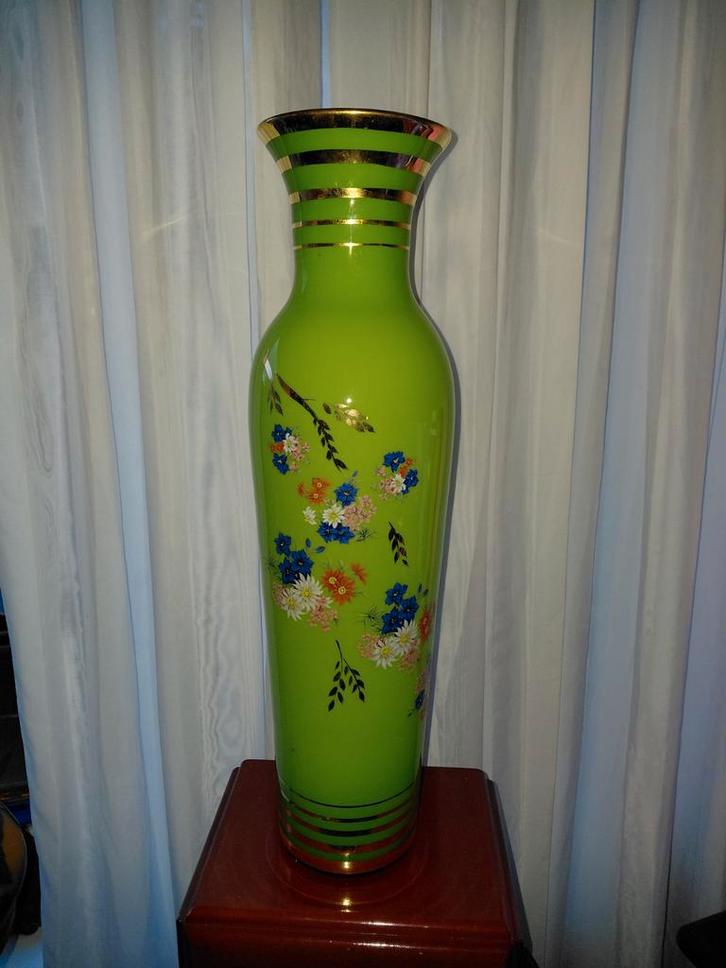 grote oude antieke opaline groen glazen vaas, Antiek en Kunst, Antiek | Vazen, Ophalen of Verzenden