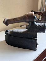 Antieke strijkijzer op kolen, Antiek en Kunst, Antiek | Gereedschap en Instrumenten, Ophalen