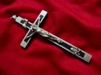 5 Kruizen Crucifix met corpus Jezus schedel kruisbeenderen, Antiek en Kunst, Antiek | Religie, Ophalen of Verzenden
