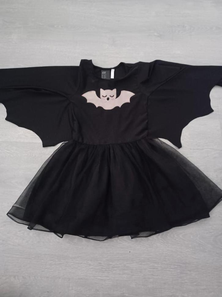 Als nieuw h&m vleermuisjurk maat 110-116, Kinderen en Baby's, Kinderkleding | Maat 110, Zo goed als nieuw, Meisje, Jurk of Rok