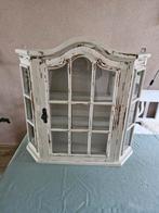 Charmant brocante hangkastje in shabby chique stijl, Antiek en Kunst, Antiek | Meubels | Kasten, Verzenden