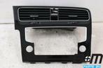 Lakzwarte navigatie omranding VW Golf 7 5G1819743D, Auto-onderdelen, Dashboard en Schakelaars, Gebruikt