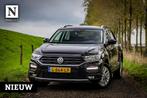 Volkswagen T-Roc 1.5 TSI Style | Navi | Trekhaak | Nap | PDC, Voorwielaandrijving, 4 cilinders, Zwart, Origineel Nederlands