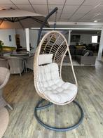 Hangstoel met standaard – Wicker – Direct leverbaar