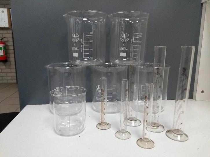 Set laboratorium glaswerk 2SwitchOnline, Verzamelen, Glas en Borrelglaasjes, Gebruikt, Overige typen, Ophalen