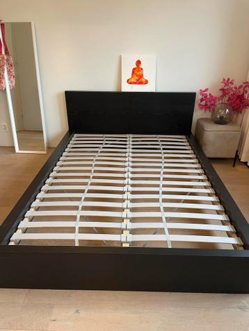 IKEA 2-persoons bedframe (140x200) te koop! - afbeelding 2