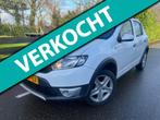 Dacia Sandero 0.9 TCe Stepway Lauréate Nav Pdc, Auto's, Dacia, Voorwielaandrijving, Gebruikt, Parkeersensor, Wit