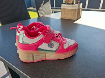 Schoenen met wieltje beschikbaar voor biedingen