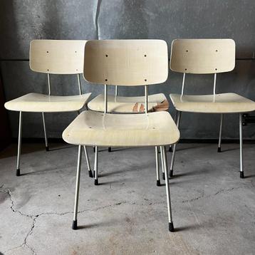 OPRUIMING Vintage Gispen 1262 stoelen door André Cordemeyer beschikbaar voor biedingen