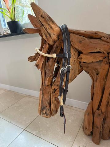 Nieuwe store Westernhoofstellen van rundleer cob en full beschikbaar voor biedingen