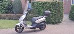 Bromfiets Peugeot Kisbee, Ophalen, Zo goed als nieuw, Benzine, Peugeot