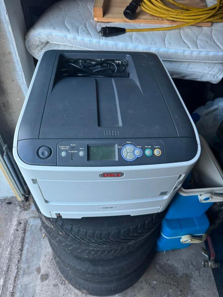 Oki C612 en een Oki C321dn zwart/wit printer, Computers en Software, Printers, Gebruikt, Printer, LED-printer, Ophalen