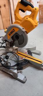 Dewalt DWS777 QS, Doe-het-zelf en Verbouw, Ophalen, Zo goed als nieuw, Dewalt, Afkortzaag