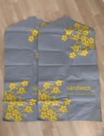 SANDWICH - KLEDINGHOES - 2 STUKS - € 5,00, Ophalen of Verzenden, Zo goed als nieuw