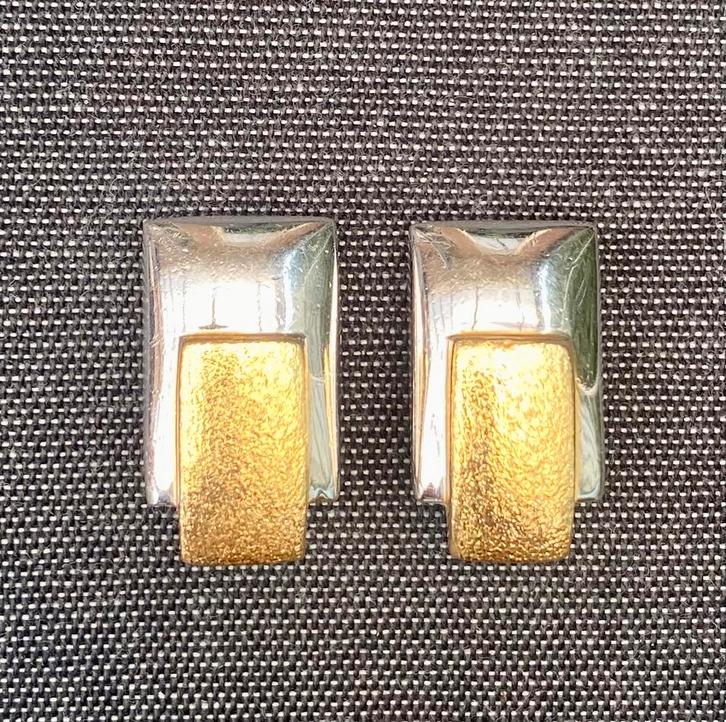 Grossé Oorclips, Sieraden, Tassen en Uiterlijk, Oorbellen, Gebruikt, Knopjes of Stekers, Overige materialen, Goud, Ophalen of Verzenden