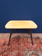 Retro vintage bijzettafeltje, tafeltje, salontafel sidetable, Ophalen of Verzenden, Gebruikt, Hout