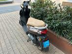 Peugeot Kisbee Scooter in topstaat, lage km!, Fietsen en Brommers, Snorfietsen en Snorscooters, Ophalen of Verzenden, Zo goed als nieuw