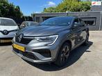 Renault Arkana 1.6 E-Tech hybrid 145 R.S. Line! Aut! Panodak, Gebruikt, Zwart, 4 cilinders, Bedrijf