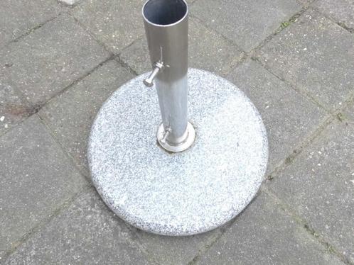 Zware granieten Parasolvoet/parasolbuis max 5cm doorsnede, Tuin en Terras, Parasols, Zo goed als nieuw, Parasolvoet, Minder dan 1 meter