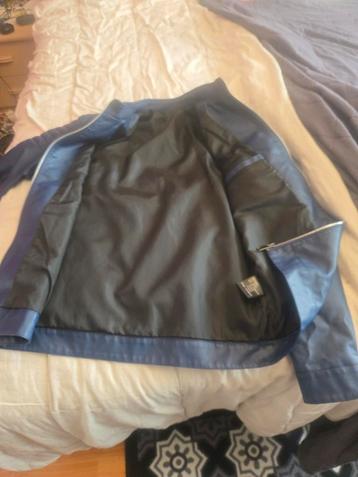 Leren jas te koop, nieuwe,  nooit gebruiken  beschikbaar voor biedingen