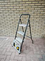 Trap en steekwagen in 1, Doe-het-zelf en Verbouw, Ladders en Trappen, Ophalen, Trap, Zo goed als nieuw, Opvouwbaar of Inschuifbaar