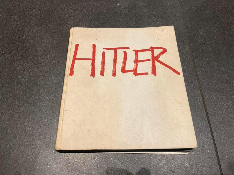 HITLER DE GESEL VAN EUROPA BOEK, Ophalen of Verzenden, Zo goed als nieuw, Europa