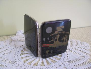 Japan met 'n ? * doosje voor sigaretten * FRAAI tafereel *  beschikbaar voor biedingen