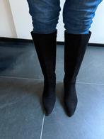 Zwarte Suède Laarzen Maat 39 1/2. Italiaans, Kleding | Dames, Schoenen, Ophalen of Verzenden, Zo goed als nieuw, Zwart, Hoge laarzen