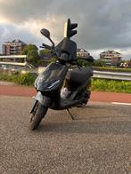Piaggio zip 80cc 2024 e5, Fietsen en Brommers, Ophalen, Zip, Zo goed als nieuw, Benzine