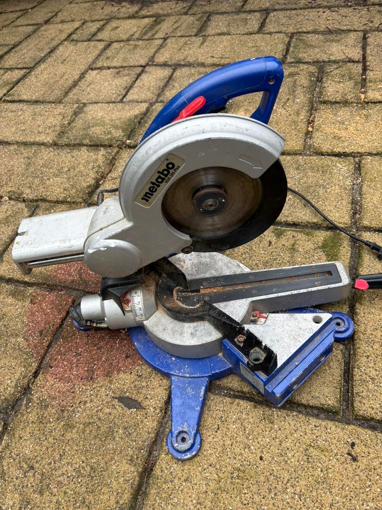 Metabo cirkelzaag, Doe-het-zelf en Verbouw, Gereedschap | Zaagmachines, Ophalen, Cirkelzaag, Zo goed als nieuw, 30 tot 70 mm