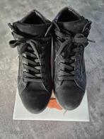 HUSH PUPPIES schoenen dames suede sneakers mt 40 ZGAN, Zwart, Ophalen of Verzenden, Hush Puppies, Sneakers of Gympen