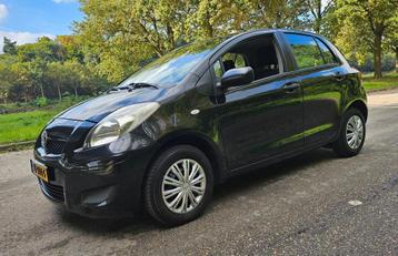 Toyota Yaris 1.0 VVTi 5 Deurs ! 09-10-2026 APK ! BJ 2009 beschikbaar voor biedingen