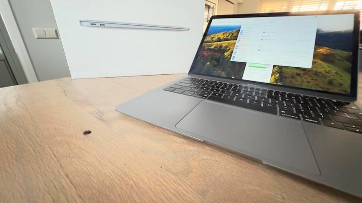 MacBook Air 13" 2019 - i5, 8GB, 256GB SSD - Incl. Doos, Computers en Software, Apple Macbooks, Gebruikt, 13 inch, Minder dan 2 Ghz